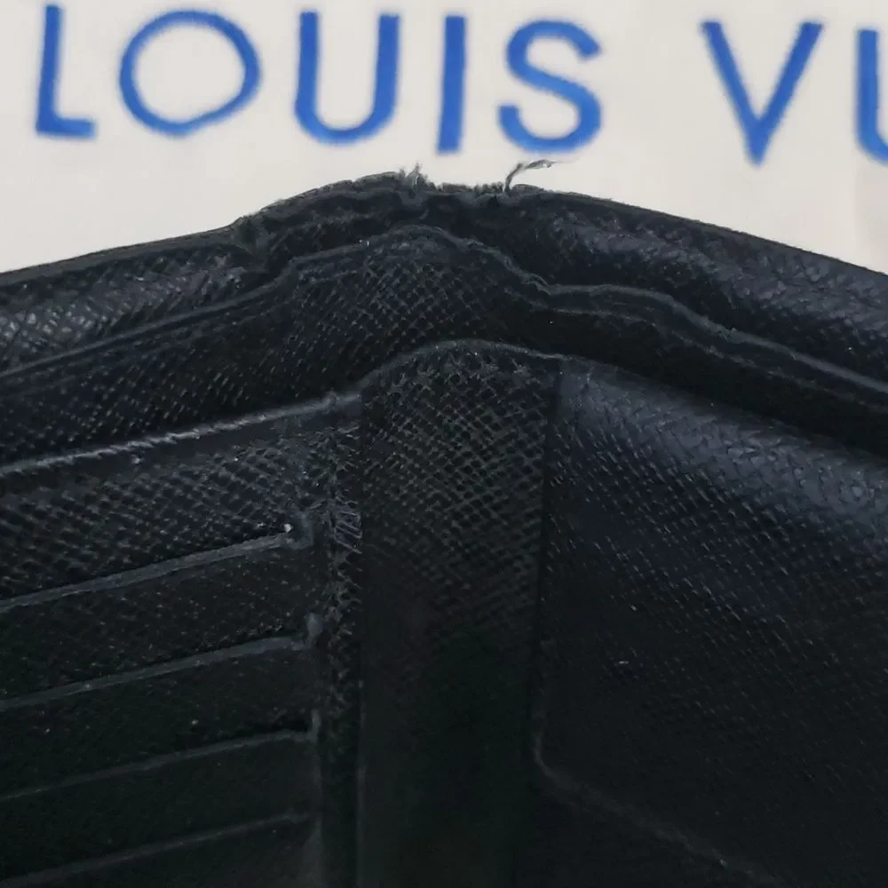Louis Vuitton Mens Damier Graphite Marco Wallet Flawed
